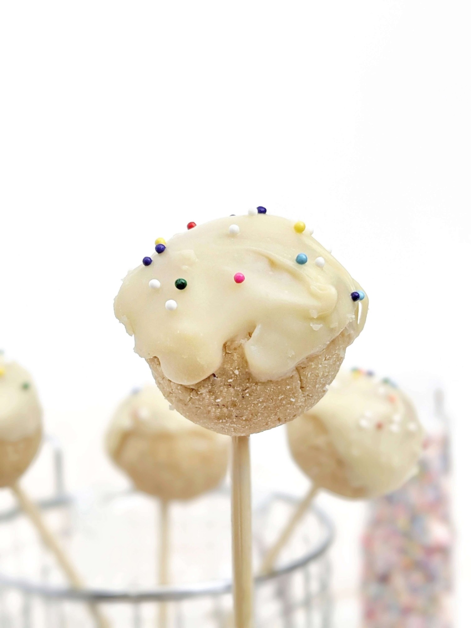 No-Bake Protein Cake Pops: Healthy, Delicious, Guilt-Free Treats